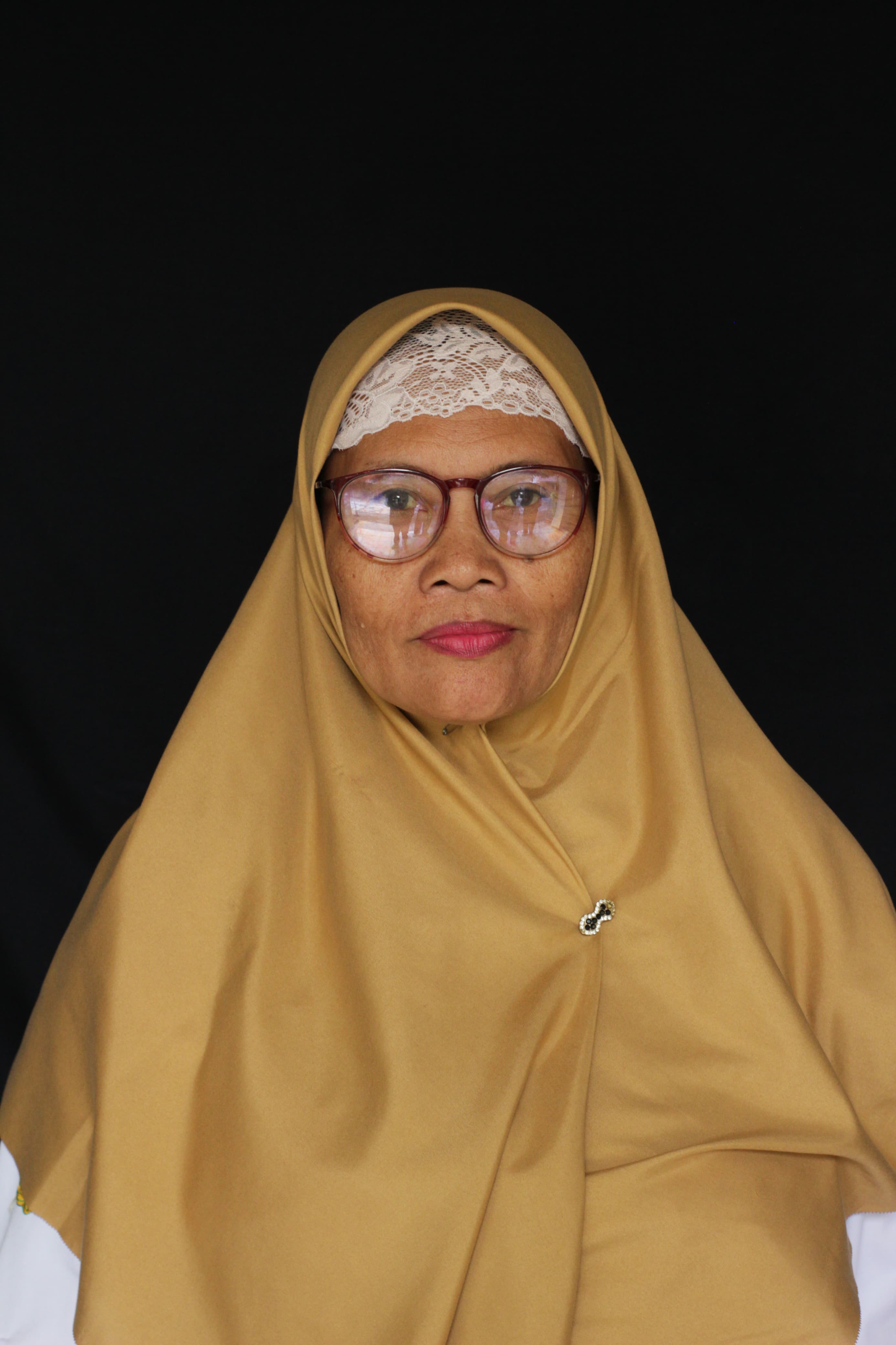 Foto Dra.Nunung Widiastuti